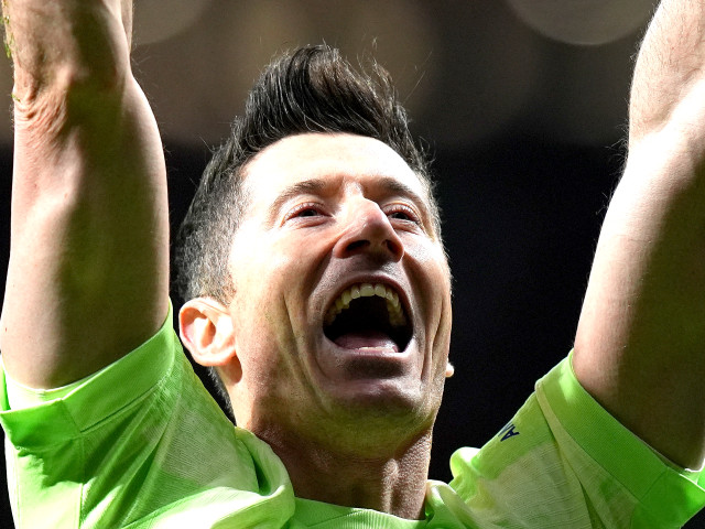 Lewandowski, „oferta cosmică” la semnătură: Pleacă de la Barcelona