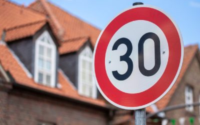 Orașele din Europa impun 30 km/h: Ce schimbări aduc în trafic și pentru șoferi?