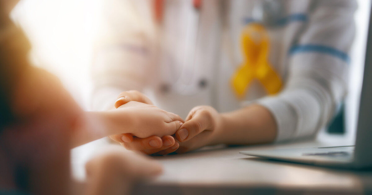 Schimbări MAJORE pentru bolnavii cronici și oncologici: concediul medical plătit din prima zi