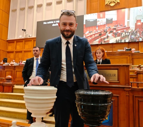 Deputat, condamnat cu suspendare: Va munci pentru comunitate, anunță Parlamentul