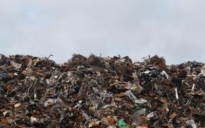 Hidrogen verde din deșeuri: Soluția inovatoare cu energie solară și… acid de baterii!