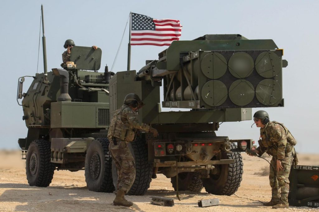 Americanii, loviți în Orient: Iranul a avariat baze militare