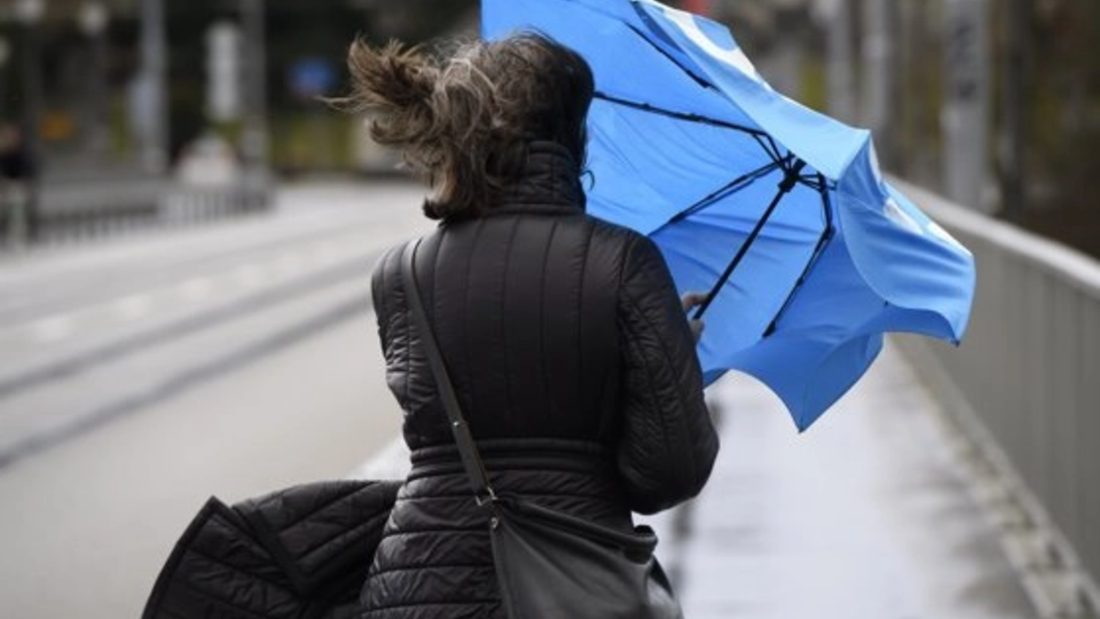 Alertă METEO: Cod Galben de ploi torențiale, vijelii și grindină până sâmbătă în România