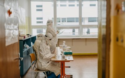 Centrul European intervine: Ebola lovește din nou în Congo și Uganda