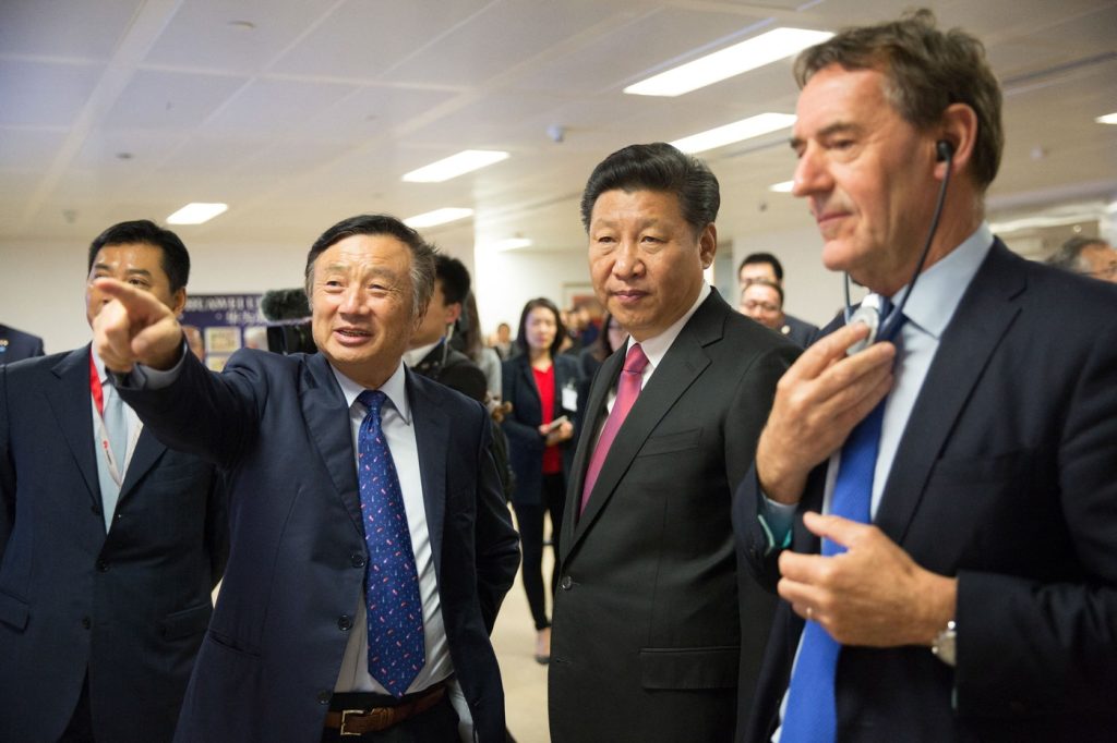 China sfidează Silicon Valley: Huawei, anunț-bombă ce ocolește „Legea lui Moore”