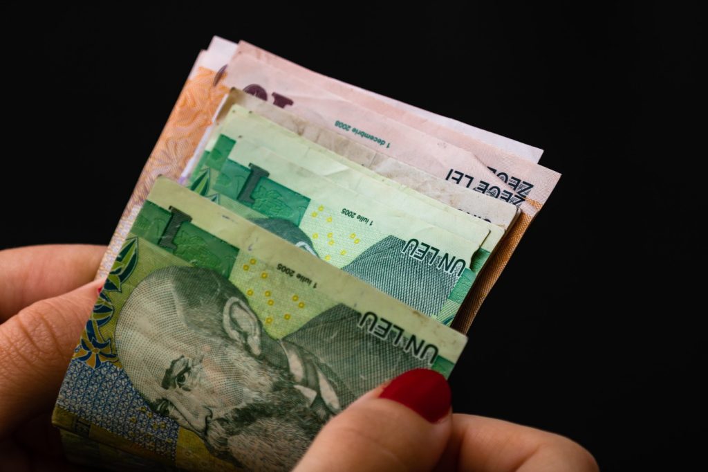 Șomaj după contract: Pașii urgenti pentru indemnizații. Ce trebuie să faci