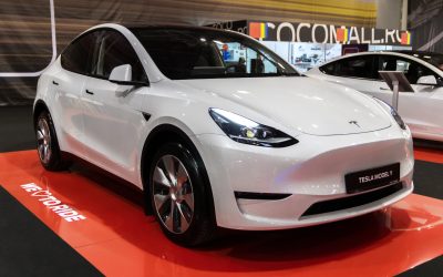 Tesla recheamă peste 14.000 de mașini electrice: Ce modele sunt afectate