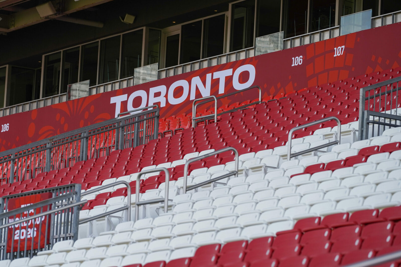 Poliție la Toronto: Agent împușcat cu o zi înainte de Cupa Mondială