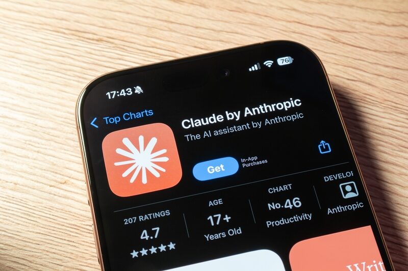 Anthropic lansează Claude Fable 5, rivalul lui Mythos în AI