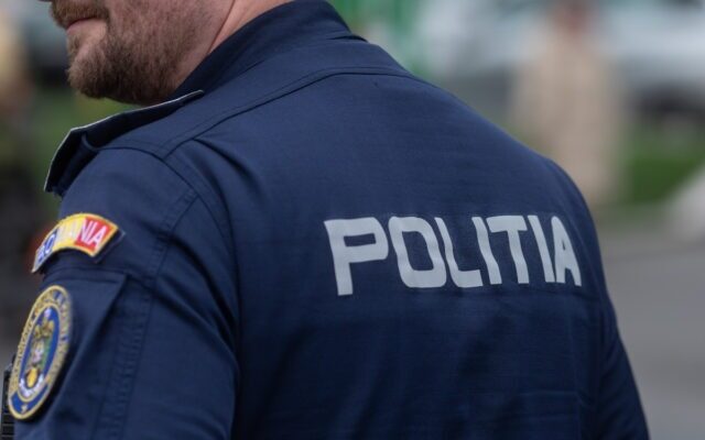 Olt: Poliția deschide focul pentru a opri scandal mortal