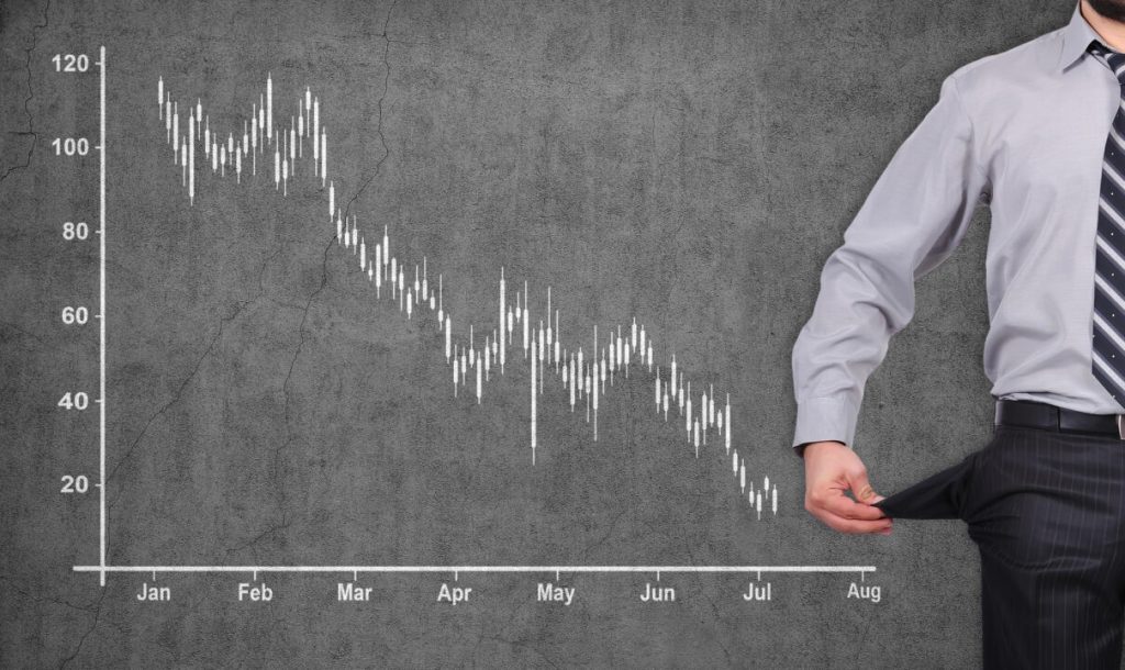 Faliment firmă: Salariații dau banii înapoi pentru zilele libere plătite