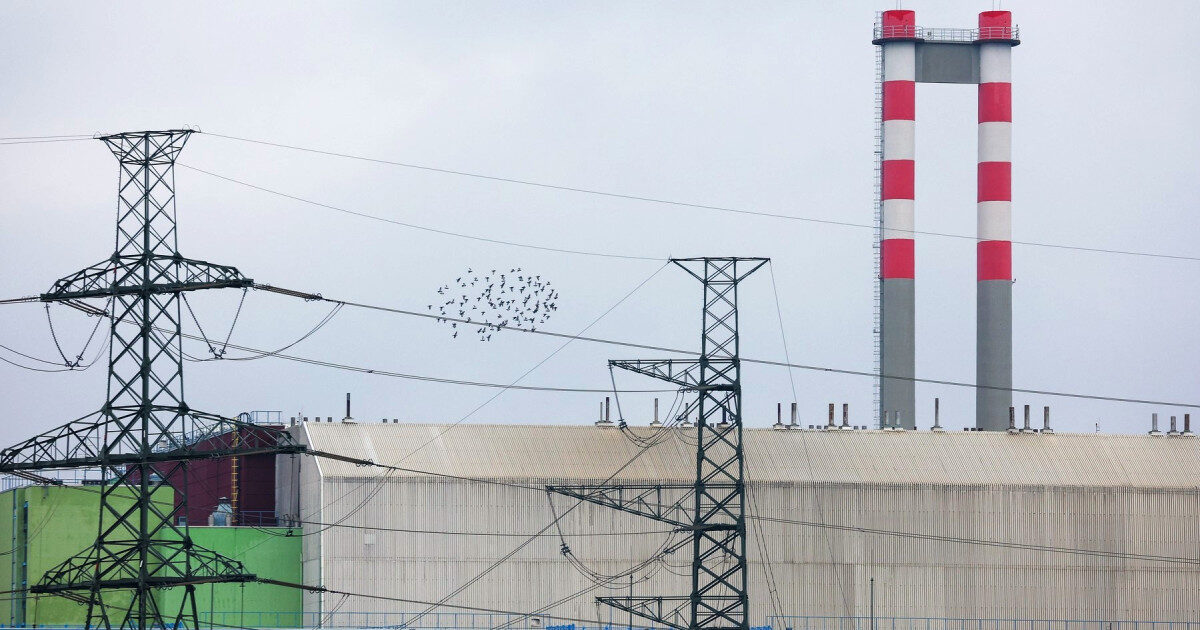Paks, ungurii opresc reactoarele nuclear. Dunărea fierbinte, risc major