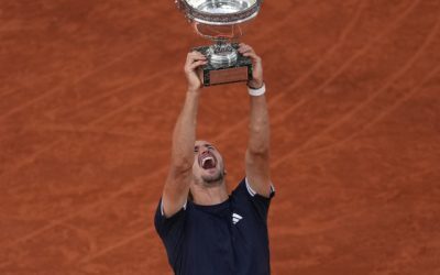 Zverev triumfă la Roland Garros, după 89 de ani