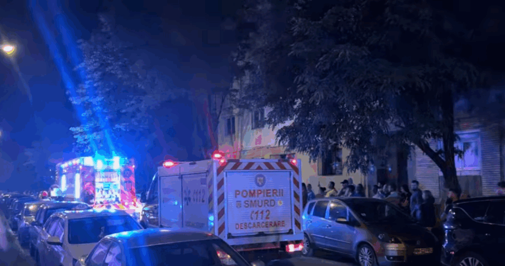 Baia Mare: Două morți într-un incendiu, 50 evacuați