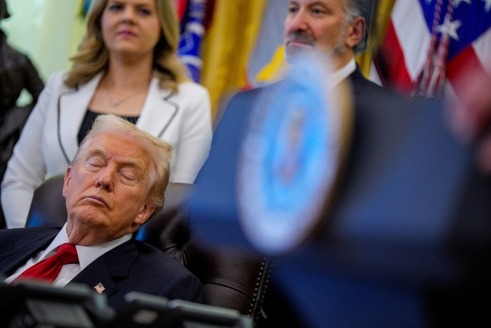 Trump, profit record din cripto. Investitorii plâng