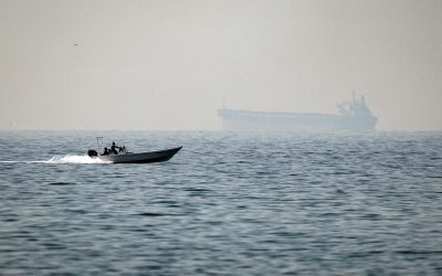 Manevre pe Ormuz: 2.500 marinari și 115 nave ies din Golful Persic