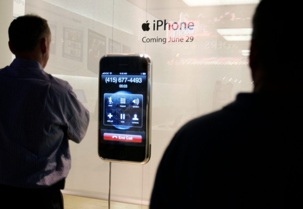 iPhone-ul: Vinovat de scăderea natalității în SUA?