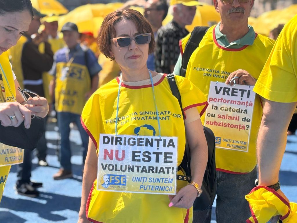 Protest masiv profesori București: Cer retragerea legii salarizării