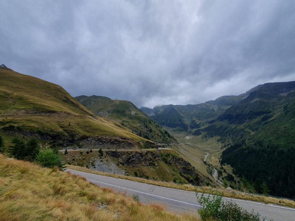 Transfăgărășan, printre cele mai bune drumuri electrice din lume