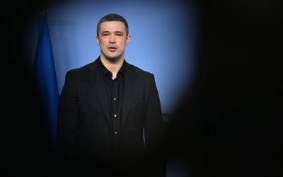 Fostul ministru ucrainean refuză noi funcții, vrea înapoi la Apărare