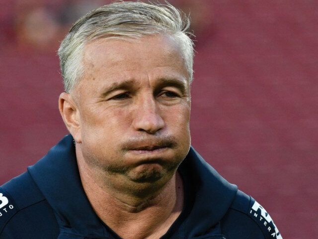 Petrescu știe când revine, De Zerbi îi dă o mână de ajutor