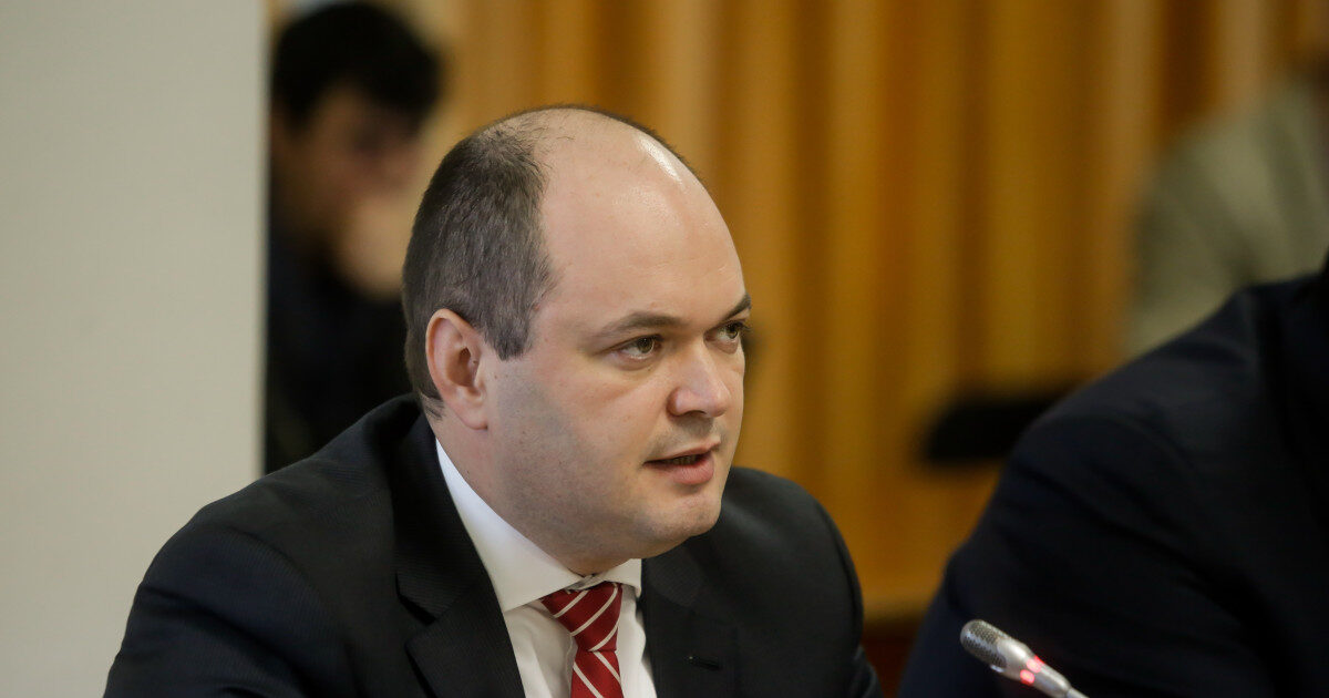Ratingul Țării: De ce ieșirea din joc înseamnă dispariție