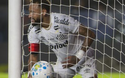 Neymar, dublă la revenire! Tăcere după criticile din Brazilia