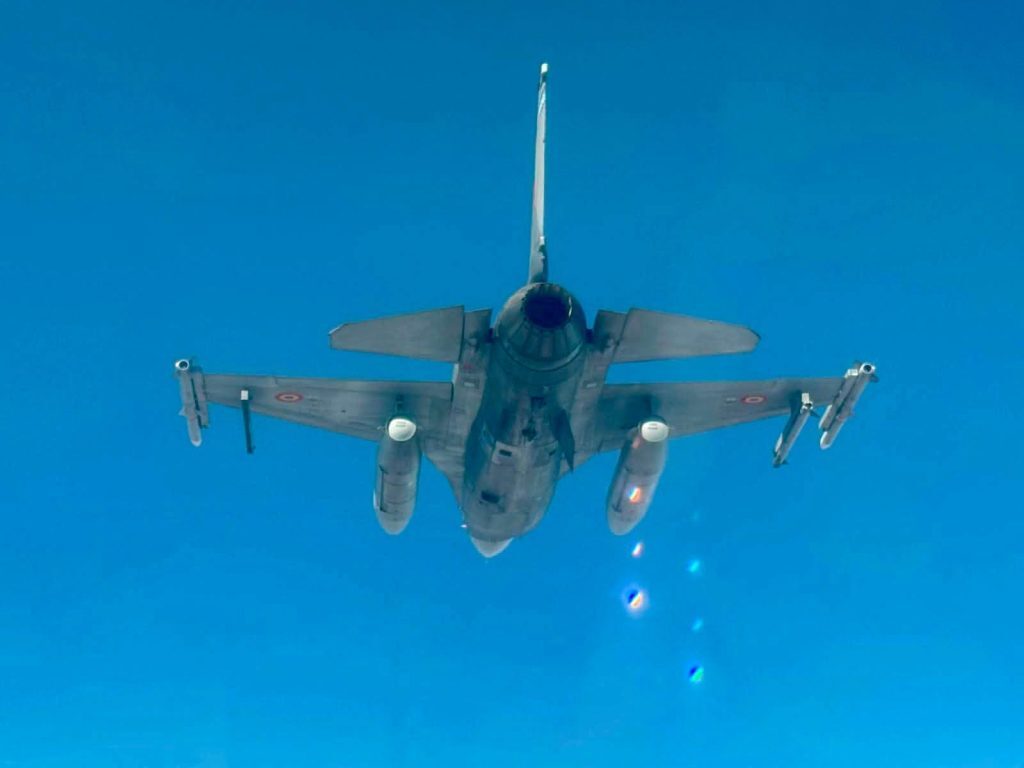 F-16 în acțiune: Drona, detectată și distrusă!
