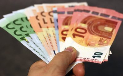 Profesoară din Germania, salariu în creștere 17 ani pe concediu medical