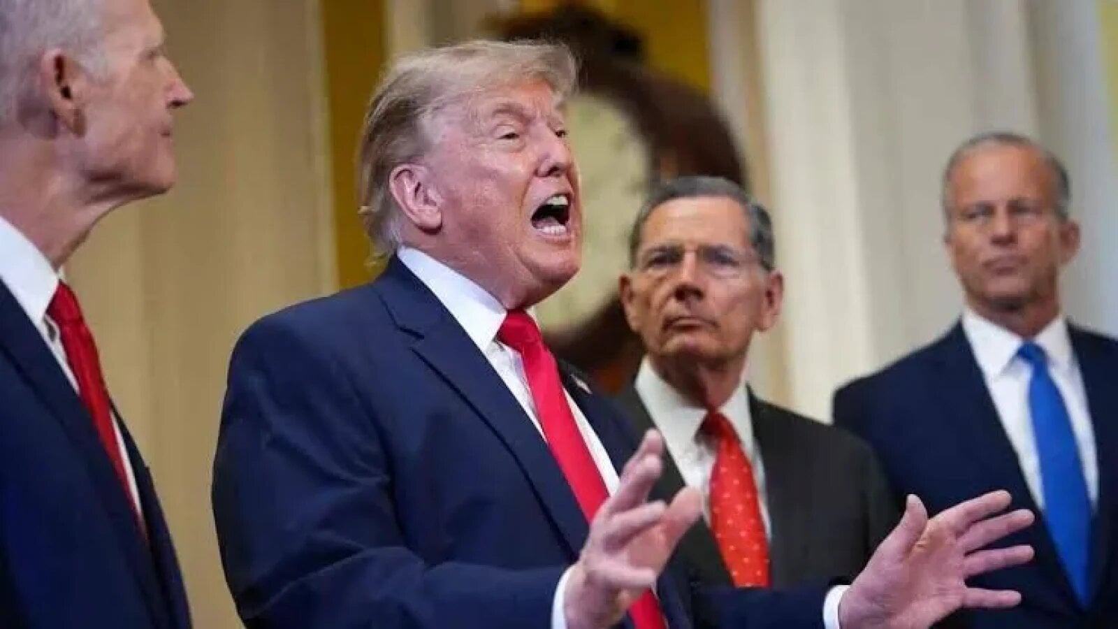 Trump, uimit de funeraliile lui Khamenei: Credeam că toți îl urăsc