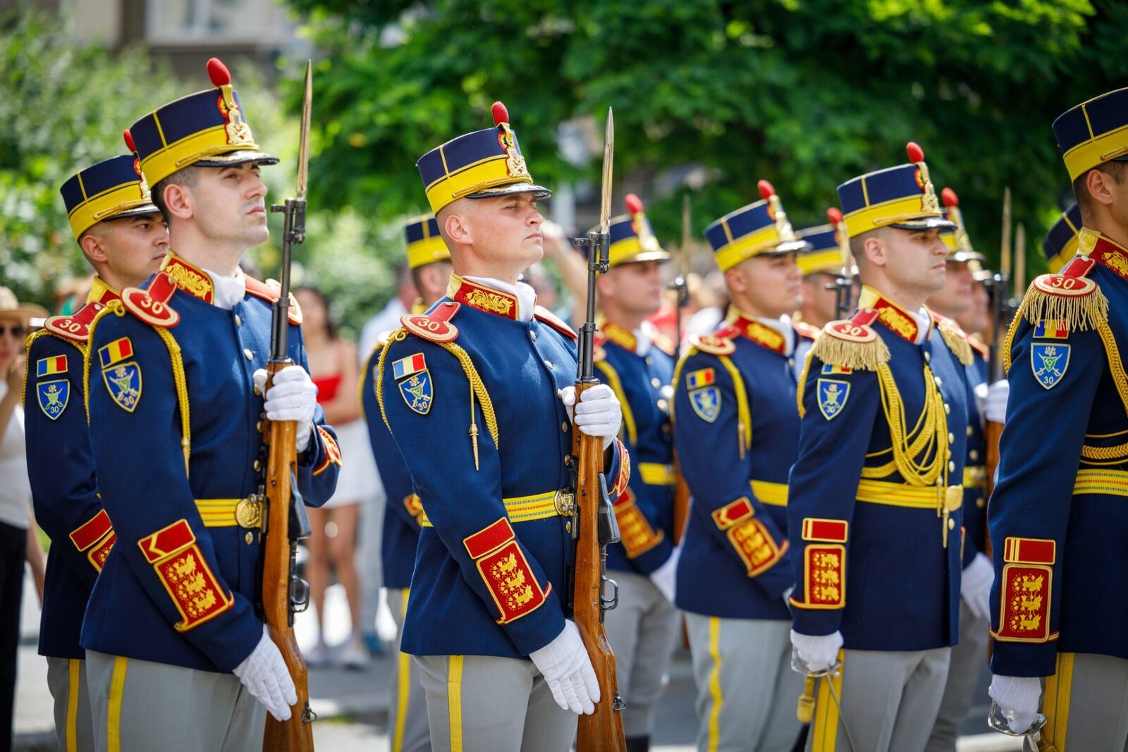 România la parada Franței: soldații noștri pe Champs-Elysees