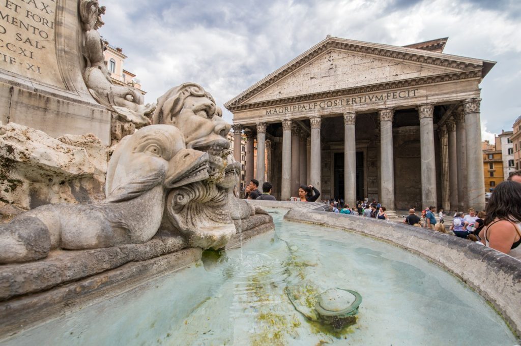 Italia: Taxe noi pentru turiști! Cât costă Panteonul, Trevi și Veneția