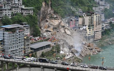 China sub stânci: 8 morți, 34 dispăruți după alunecare
