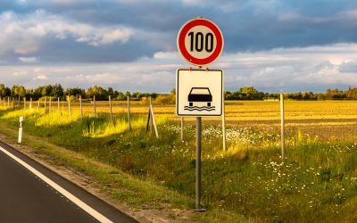 Bruxelles: Sfârșitul vitezomanilor? Limită automată la accelerație