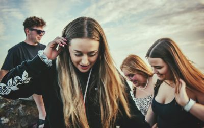 Hollywood mizează pe 3.000 de tinere voci românești