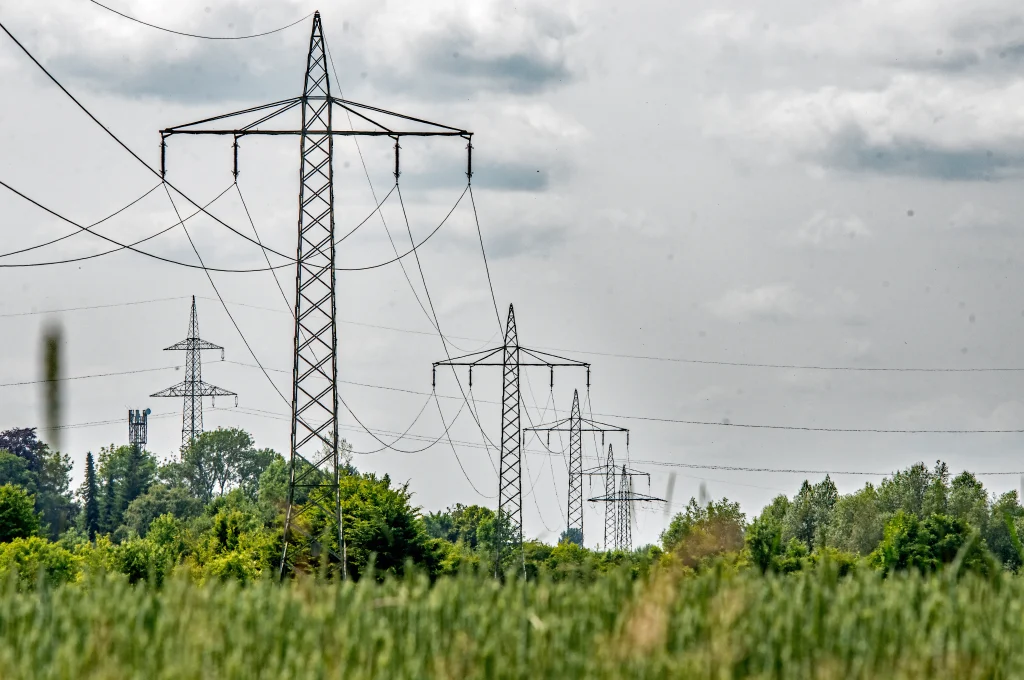 Europa: 100 mld € pentru energie electrică mai ieftină