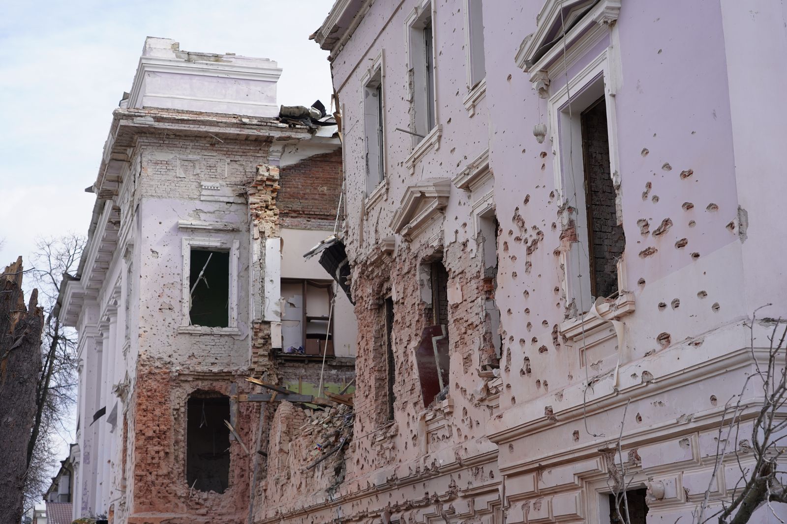 Sumî sub bombe: 4 morți, Kiev cere Patriot