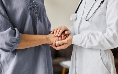 Cancer: 3 semne banale ignorate de mulți. Medicii trag semnalul