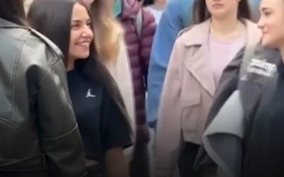 Bac 2024: Absolvenții, revoltați: „2,5 e bine, nu-mi trebuie bac pentru frizer”