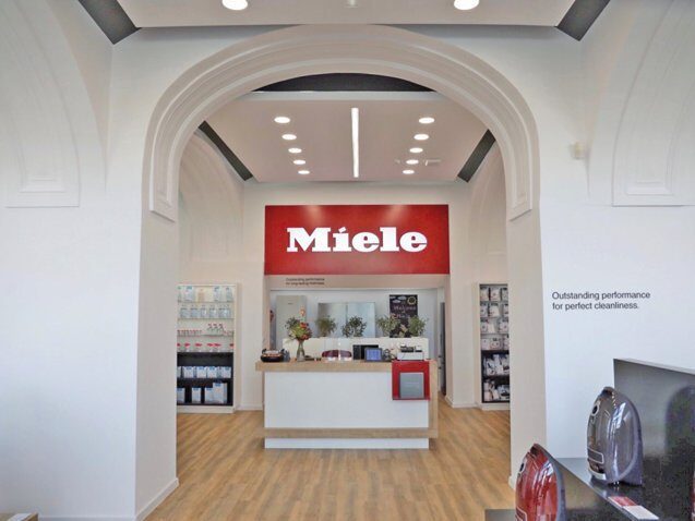 Miele, pe mână cu Bogdan Bayer în România, Bulgaria și Serbia