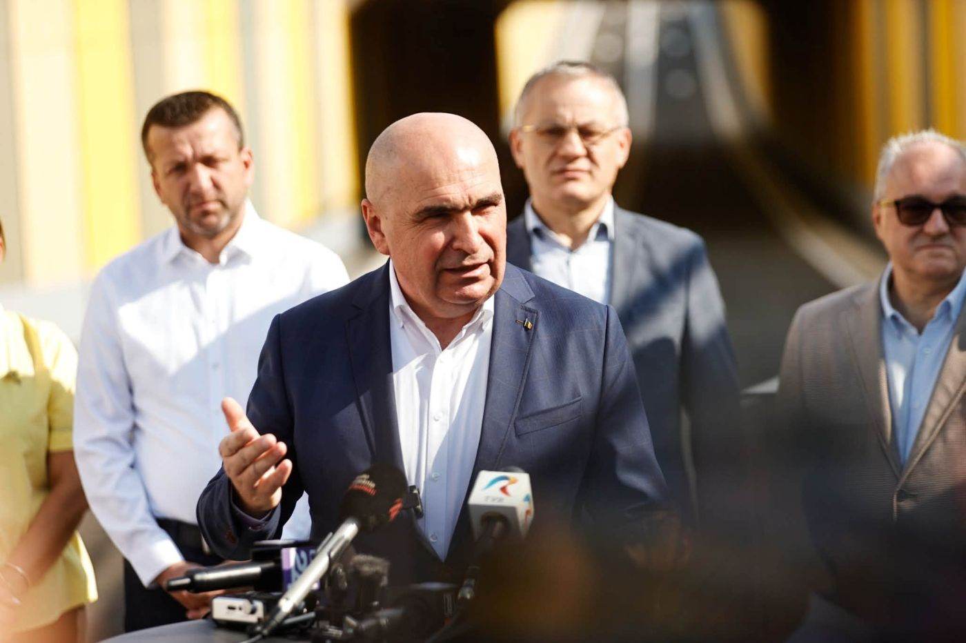 Bolojan: Peste 2.000 de proiecte PNRR, finalizate luna asta