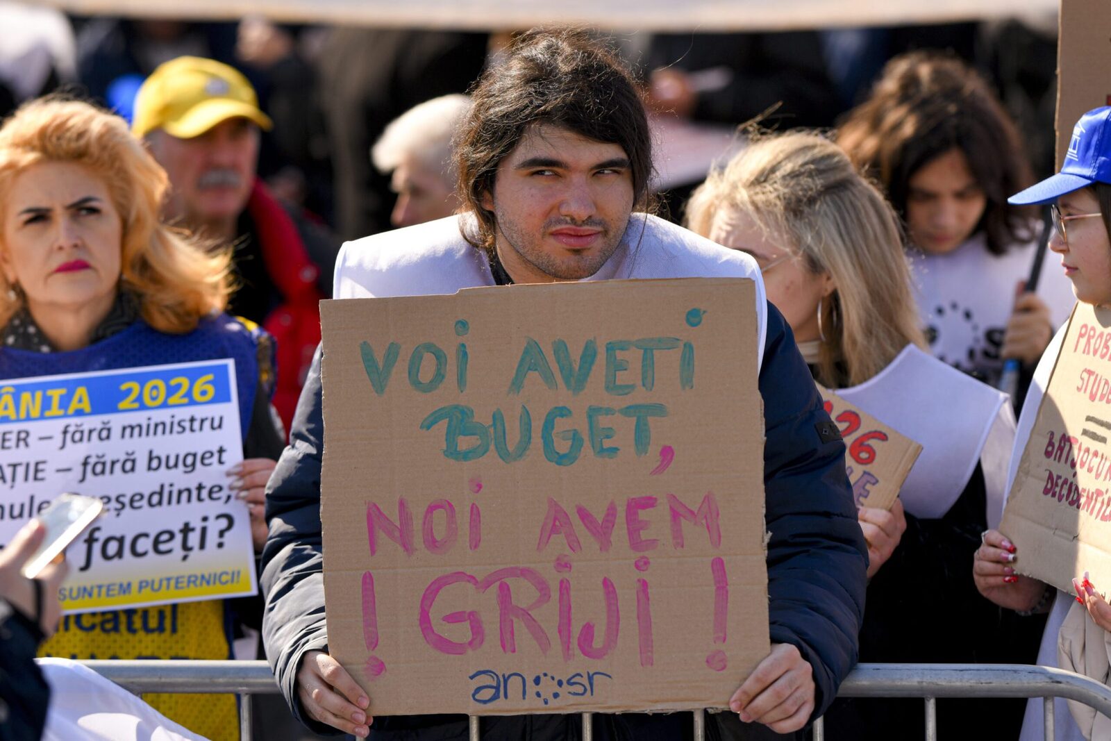 Sindicatul din Guvern îl atacă pe Bolojan pe criza energetică