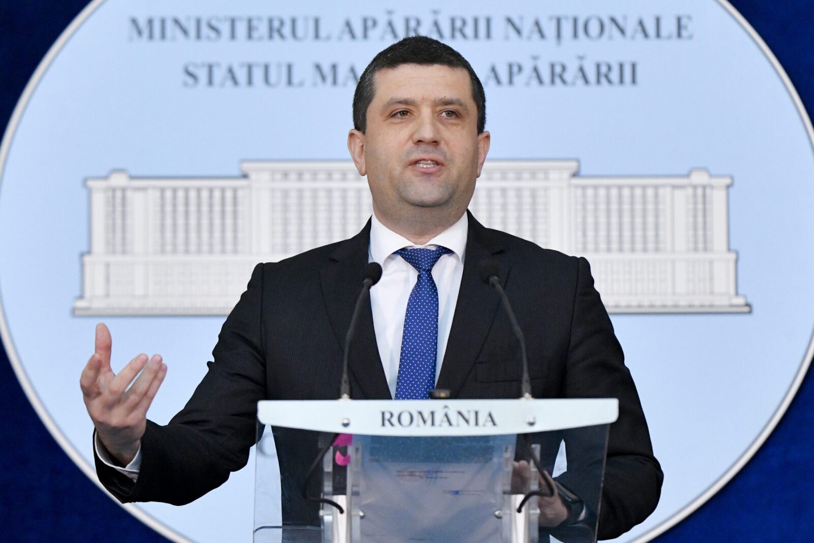 Euro necheltuiți: De ce românii nu iubesc curățenia la ei acasă