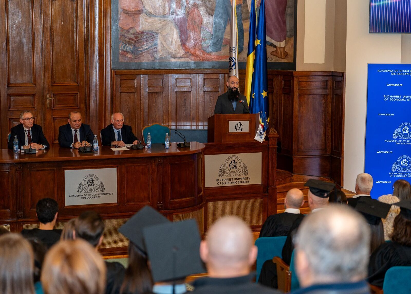 România: 32% joburi cer studii superioare în 2035
