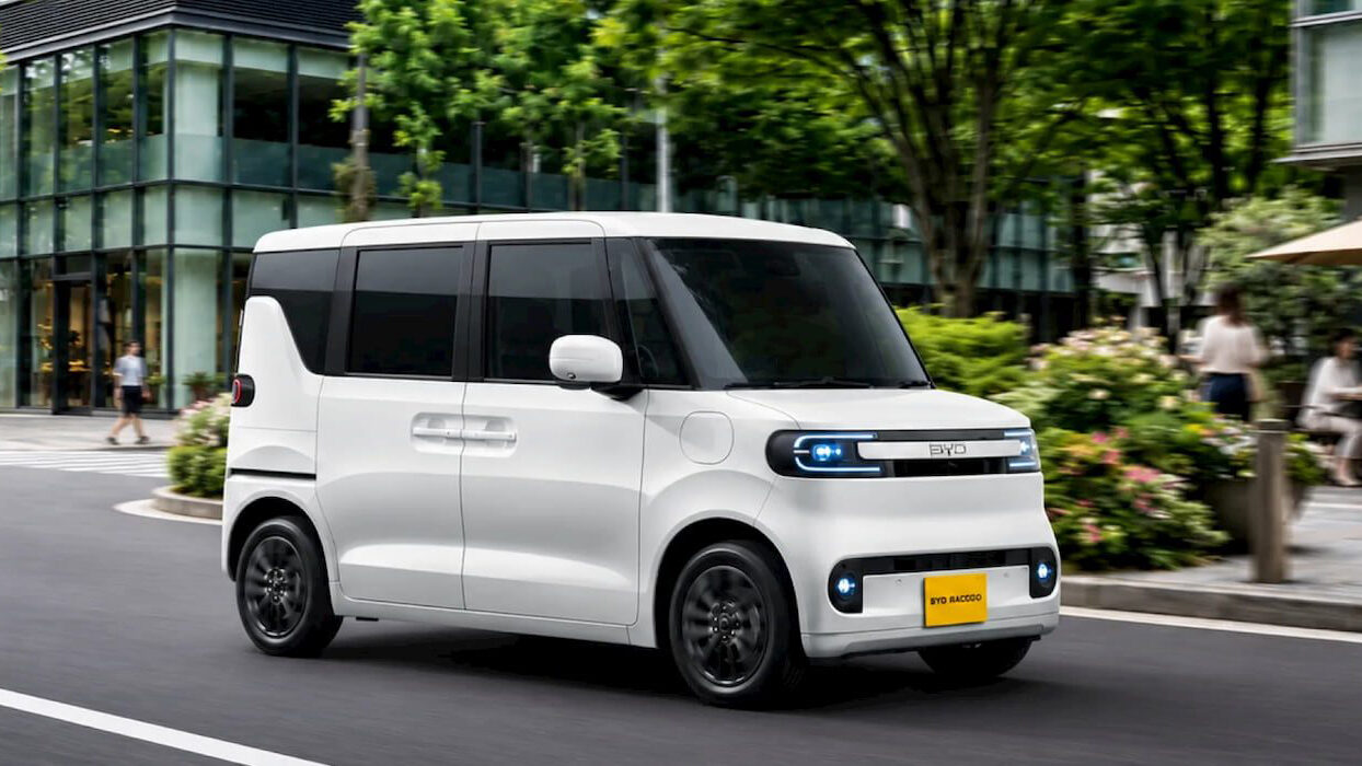 Racco, peste 320 km autonomie, uită de Dacia Spring