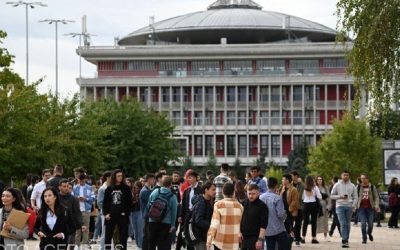 Taxe facultăți 2026: Cât costă visul românesc