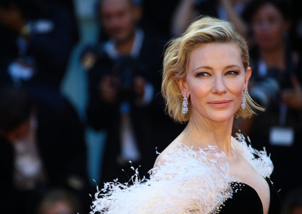 Blanchett: Divă pe covorul roșu, gospodină acasă la 5 dimineața
