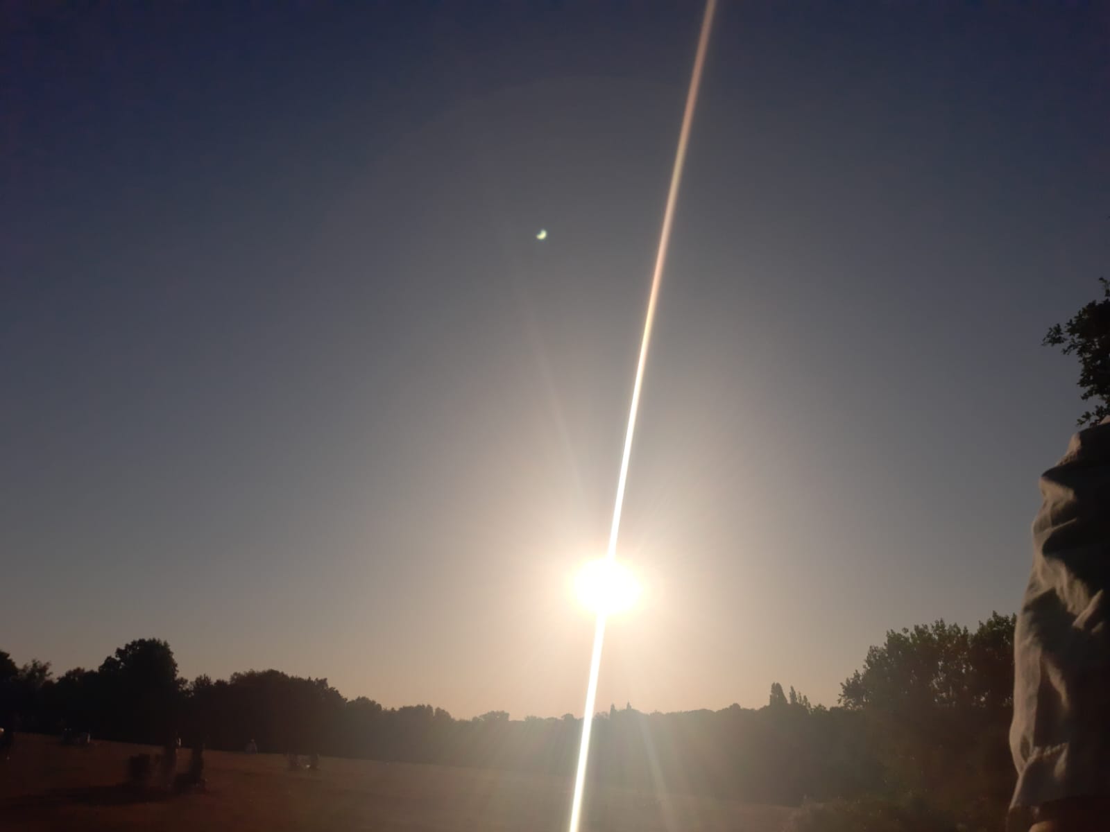 Europa în întuneric: Eclipsa solară a cuprins deja Islanda