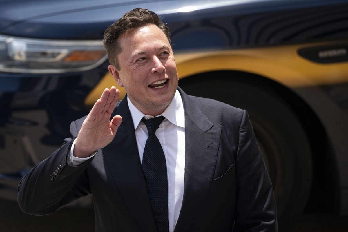 Supercomputerul lui Musk, facturi colosale: 300 mil. $ de la contractor