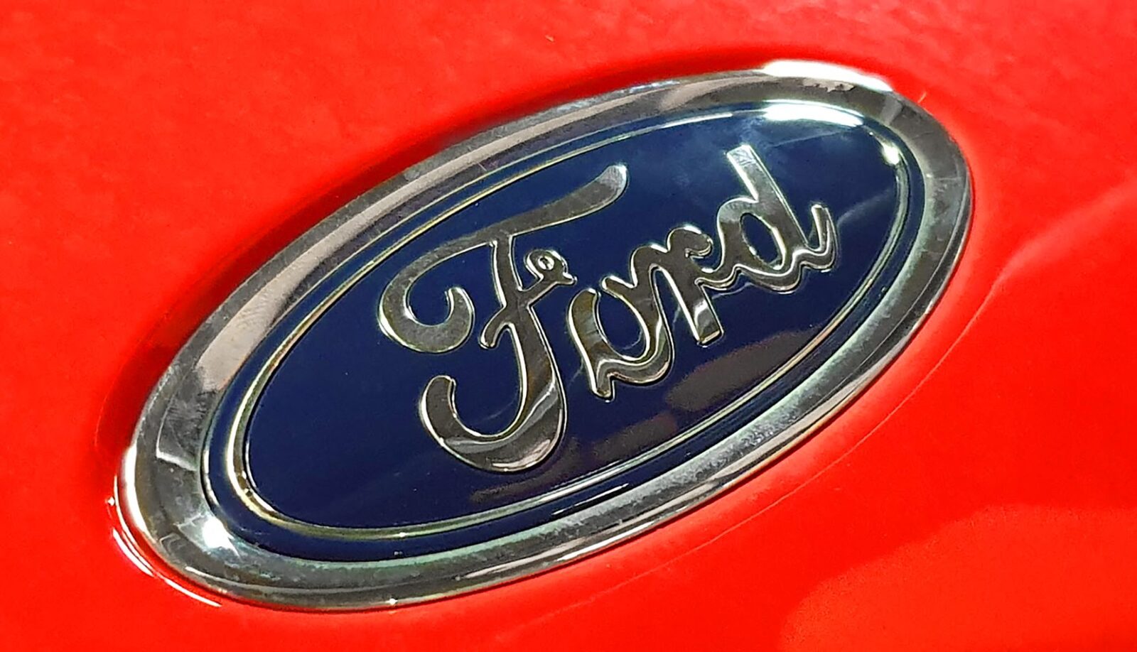 Dacia, amenințată de electrice ieftine. Ford Fathom, prețul surprinde